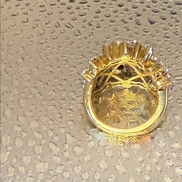 Elegant Moissanite 925 Sterling Silver Cluster Ring Size 5 - Picture 5 of 6